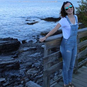 Meet your Posher, Laura